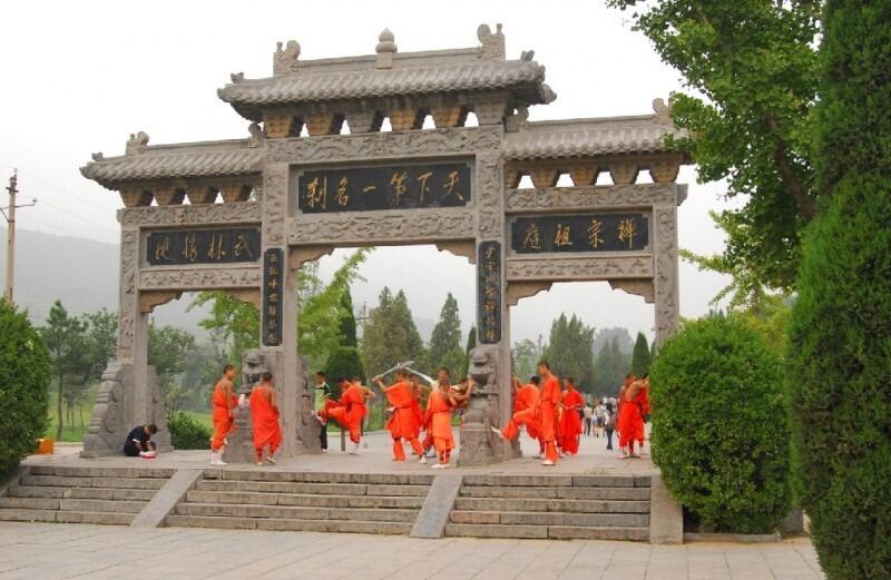 Монастырь Шаолинь совместно с Хэнаньским университетом будет готовить иностранных специалистов по ушу