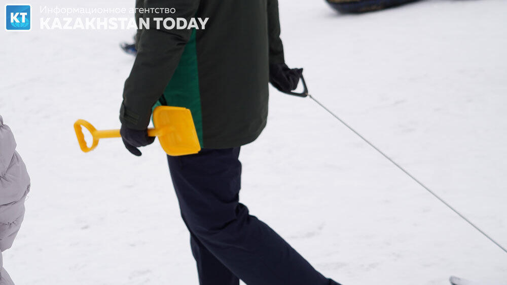 Зимние катания в великолепных предгорьях Алматы. фото: Эрик Куватов