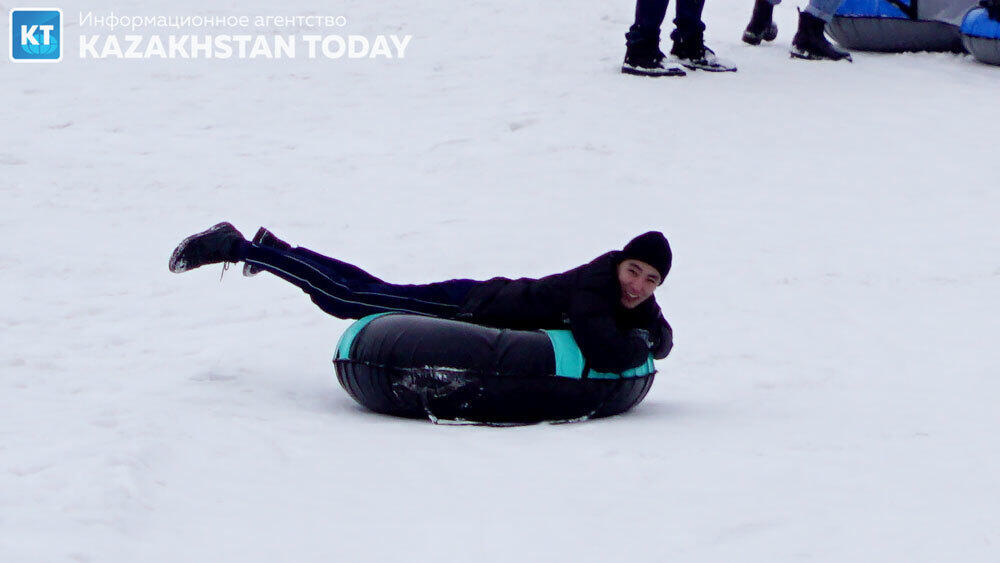 Зимние катания в великолепных предгорьях Алматы. фото: Эрик Куватов