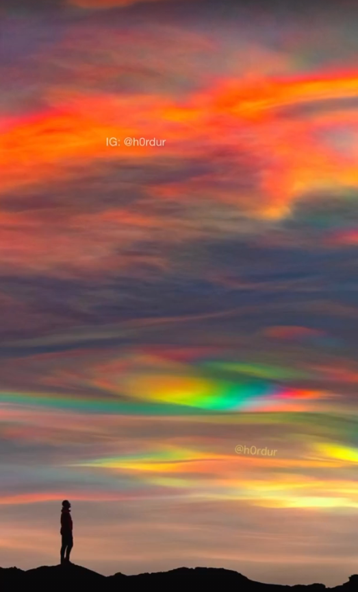 Аномальные облака на снимках блогера восхитили пользователей сети