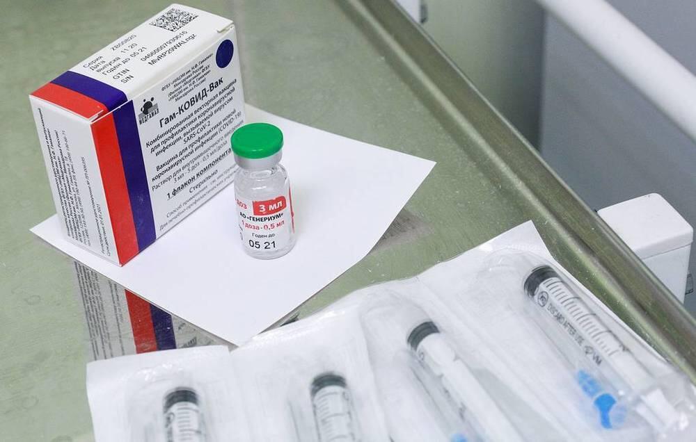 Bloomberg назвал "Спутник V" одним из крупнейших научных прорывов со времен СССР