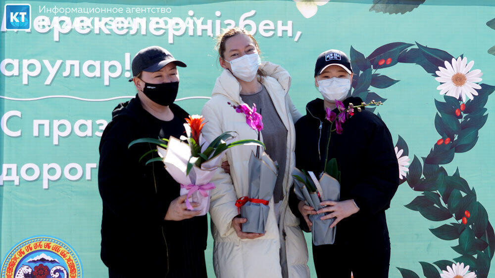 В Алматы посадили деревья к Международному женскому дню. Фото: Эрик Куватов