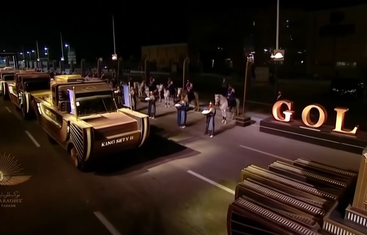 Каирде 22 перғауын мумияларының "алтын шеруі" өтті: рәсімнің кадрлары