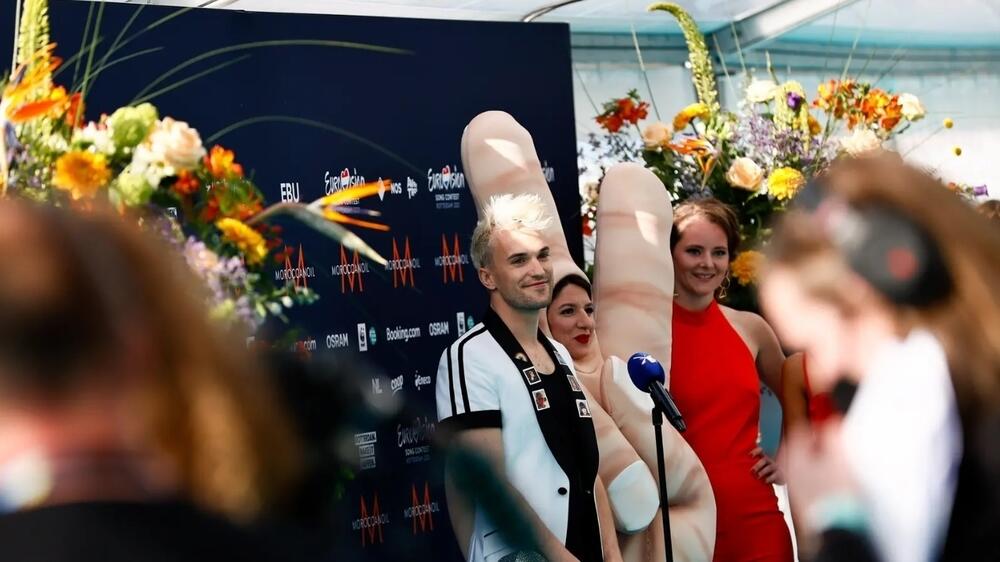 В Роттердаме прошла церемония открытия конкурса "Евровидение-2021". Фото: Представитель Германии Йендрик Зигварт