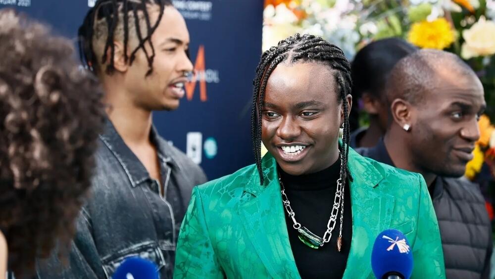 В Роттердаме прошла церемония открытия конкурса "Евровидение-2021". Фото: Певец Туссе (Tusse), Швеция. 