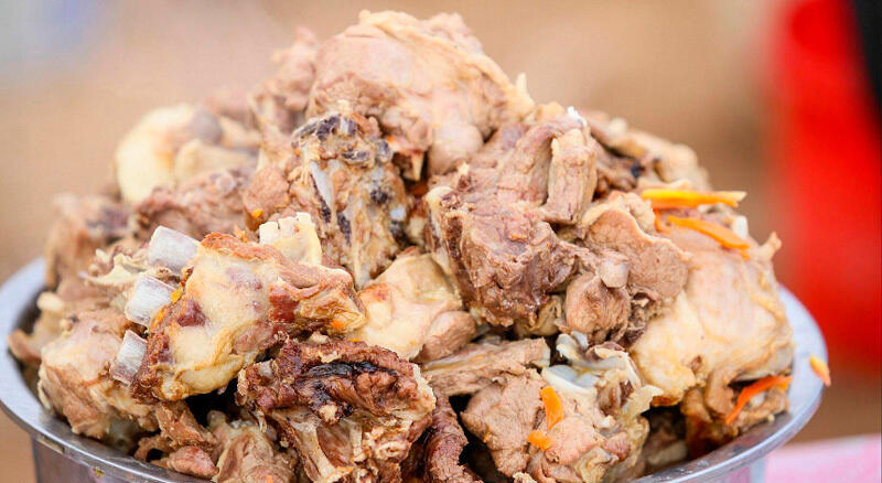 СИНЬЦЗЯН СЕГОДНЯ. Кухня Синьцзяна на магистрали Дуку