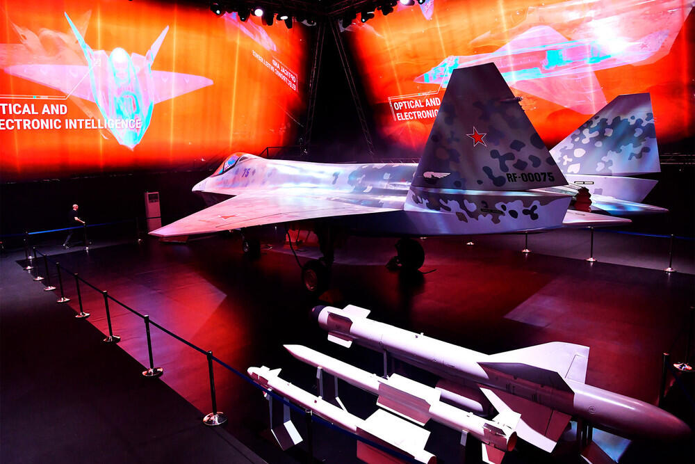 Russia unveils new fifth-generation fighter