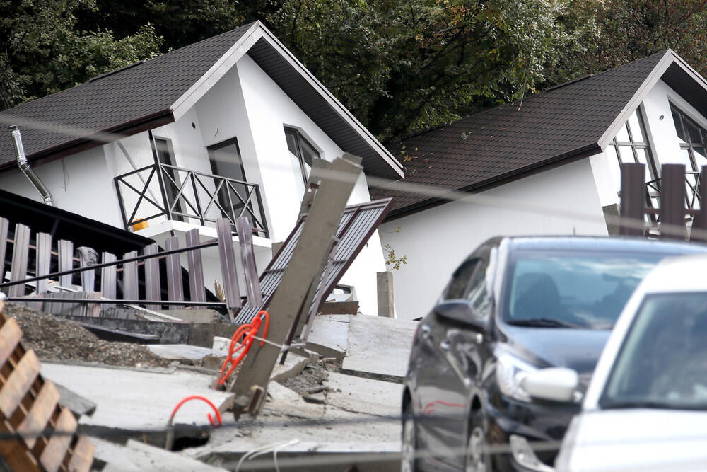 Сочидегі ірі көшкін: 70-тен астам адам зақымдалған үйлерін тастап кетті. Сурет: Газета.Ru