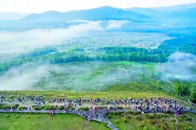 СИНЬЦЗЯН СЕГОДНЯ. В казахской деревне Кокэхула в Синьцзяне активно развивается туризм