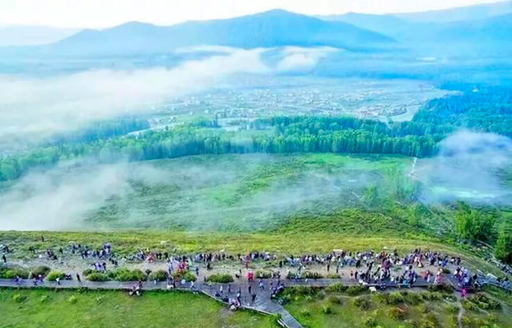 СИНЬЦЗЯН СЕГОДНЯ. В казахской деревне Кокэхула в Синьцзяне активно развивается туризм