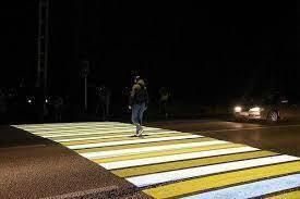 На дорогах Тараза установили проекционные пешеходные переходы