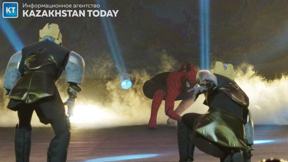 Алматыда Marvel киноэпопеясының желісі бойынша «Суперқаһармандар» спорттық-би шоуы өтті