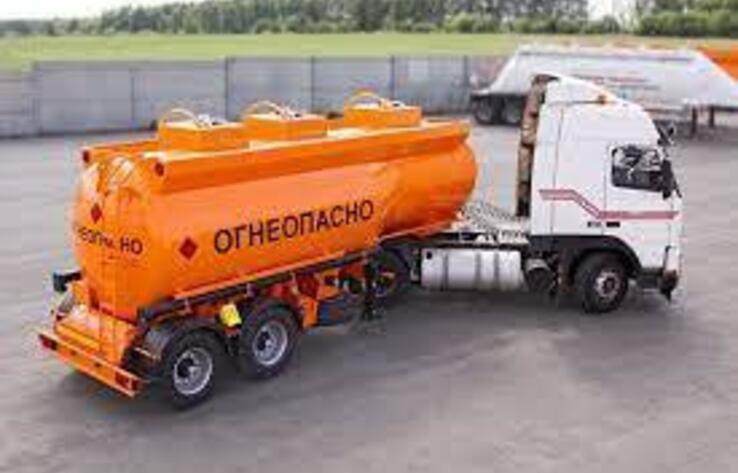 480 тонн ГСМ собирались вывезти под видом растворителя из Павлодарской области в Россию