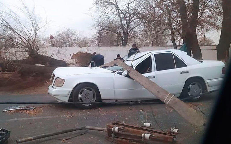 Wind storm hit Zhambyl region. Images | instagram / vtvs_taraz