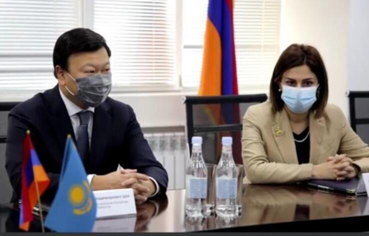 Казахстан и Армения взаимно признали паспорта вакцинации от COVID-19 