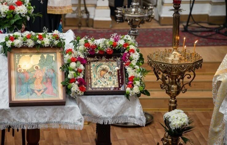 Список с Казанской чудотворной иконы Богоматери доставили в Алматы