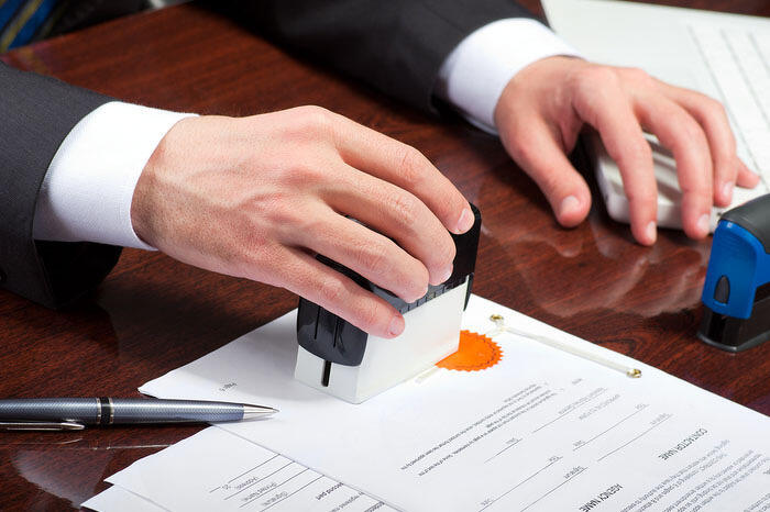 Кредиты на 10 млн тенге оформил мошенник на жителей трех городов Казахстана