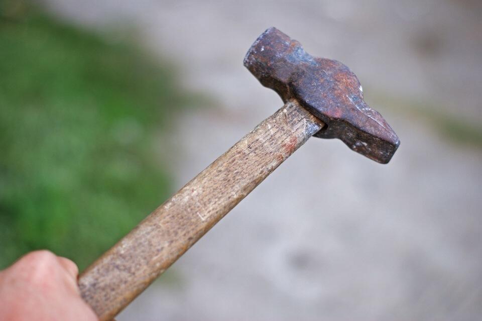 В Жаркенте парень забил насмерть молотком старшего брата из-за компьютера