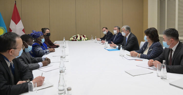 Президент РК провел ряд встреч в Женеве . Фото: Президент Казахстана провел встречу с Генеральным директором ВТО Нгози Оконджо-Ивеалой 