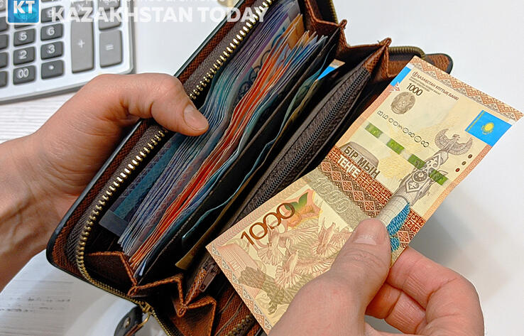 В Казахстане минимальная заработная плата утверждена на уровне 60 тысяч тенге