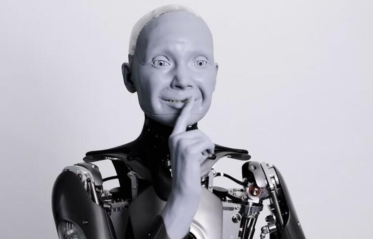 Новый человекоподобный робот Ameca от Engineered Arts удивил и напугал людей 