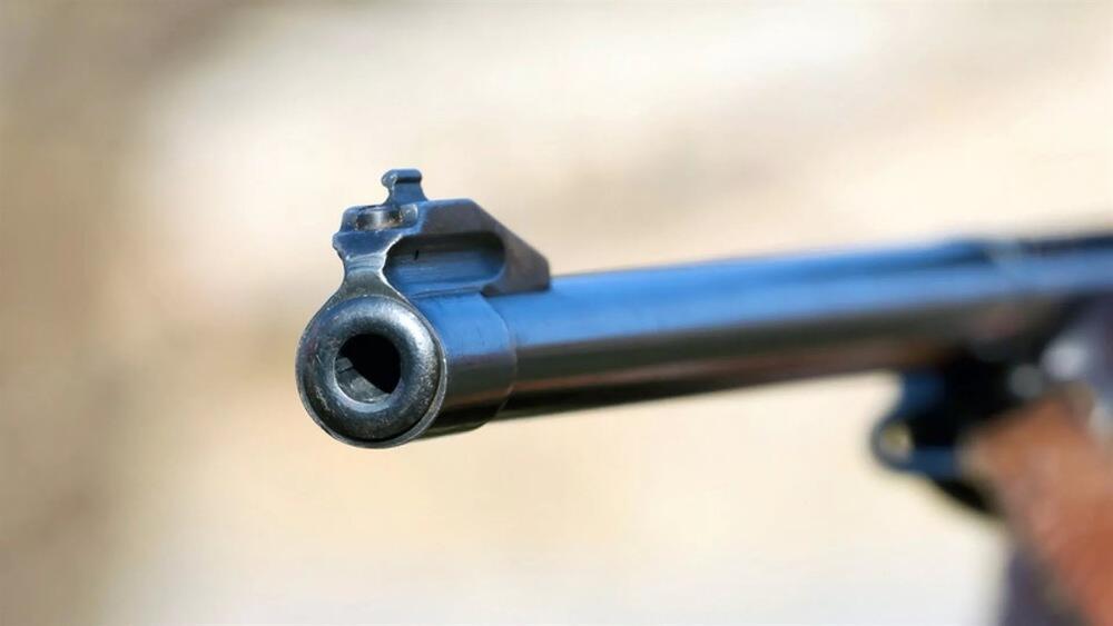 Житель Акмолинской области стрелял из винтовки по автомобилю