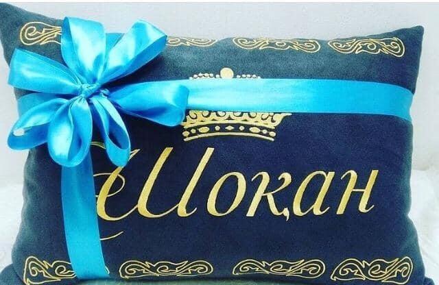 Ровесница Независимости из Акмолинской области реализует бизнес-идею по индивидуальному пошиву одежды. Фото: УВП Акмолинской области