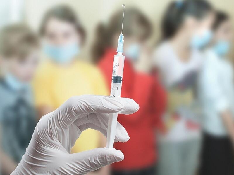 С 2022 года начнутся исследования вакцины от COVID-19 для детей младше 12 лет