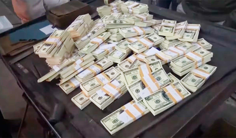 Алматыда жалған 1 миллион долларға жуық ақша жойылды