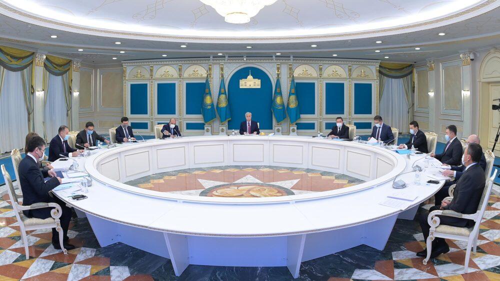 Казахстанцы должны начинать думать о своем будущем - Токаев