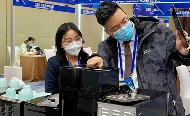 Восточно-Китайская ярмарка импортных и экспортных товаров расширяет зарубежные связи