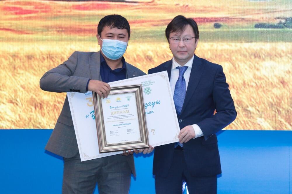 Определены победители конкурса среди молодых писателей и поэтов "Ұлы дала". Фото: Nur Otan