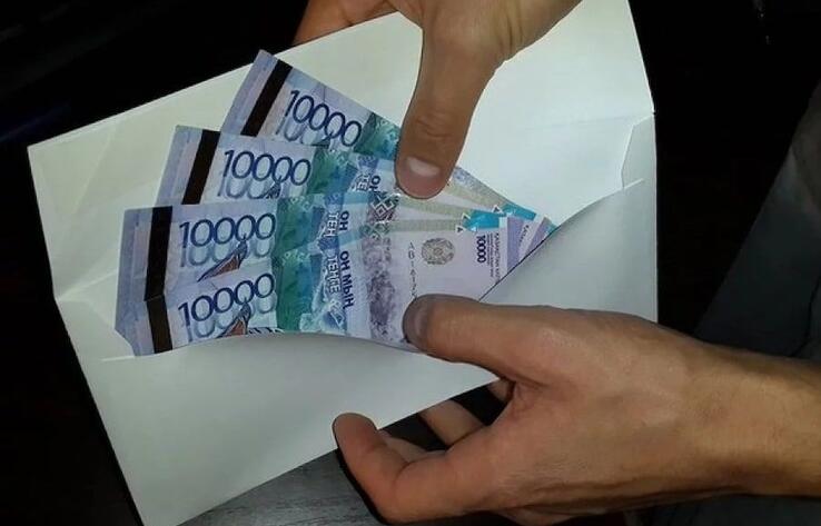 В Казахстане на дачу взяток приходится треть коррупционных преступлений