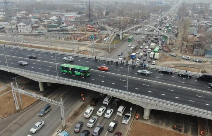 Движение на крупной транспортной развязке запустили в Алматы 
