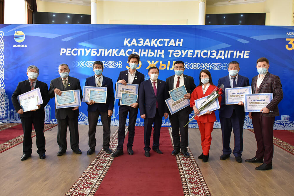 Меценатов Акмолинской области наградили премией "Жомарт жүрек". Фото: УВП Акмолинской области