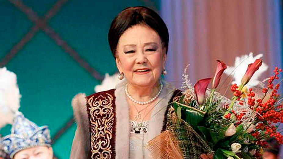 Бибигуль Тулегеновой исполнилось 92 года