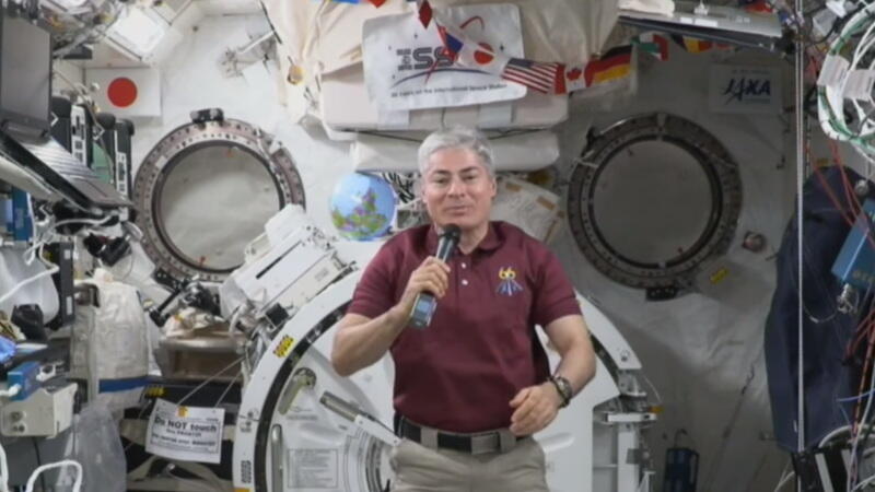 Казахстанцев с 30-летием Независимости республики поздравил астронавт