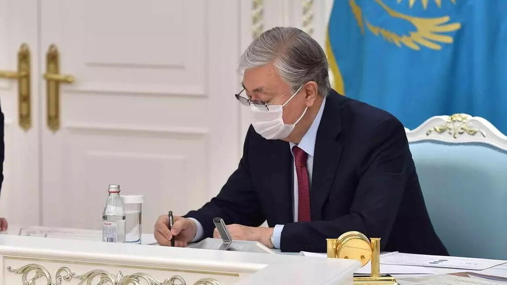 Токаев подписал поправки в Конституционный закон о судебной системе 
