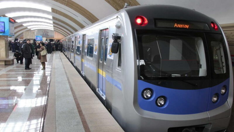 Алматинцев напугало задымление в метрополитене