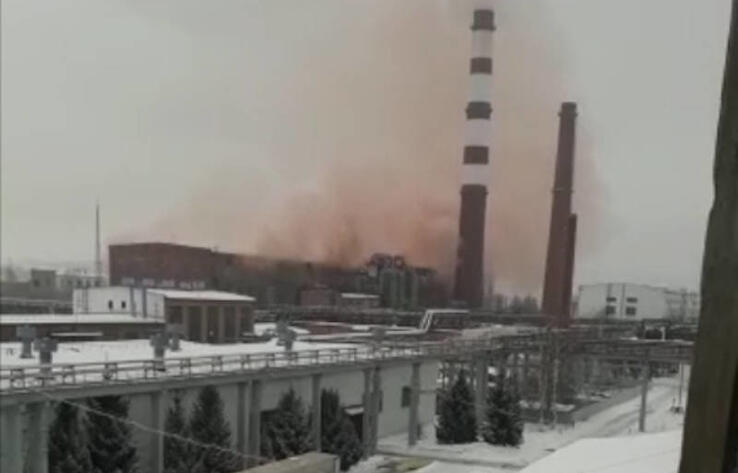 Розовый дым в Усть-Каменогорске: зафиксировано превышение предельной концентрации хлора