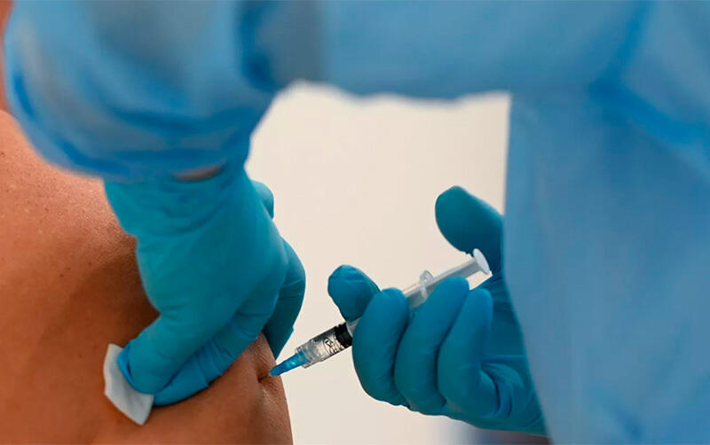 Антитела к штамму Омикрон выявлены у всех ревакцинированных Спутником V