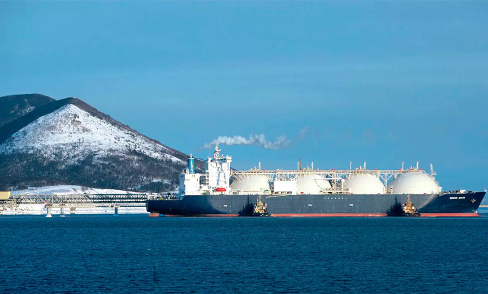 Из-за скачка цен на газ танкеры из СПГ меняют курс на Европу 