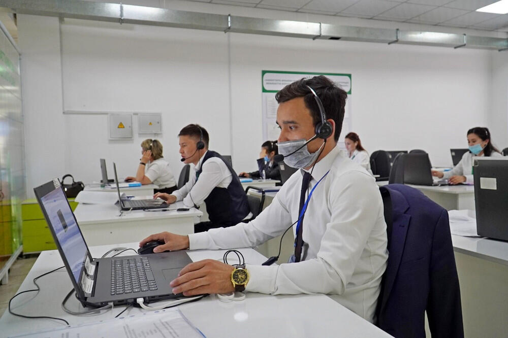 Как будут работать ЦОНы в праздничные дни, сообщили в "Правительстве для граждан"