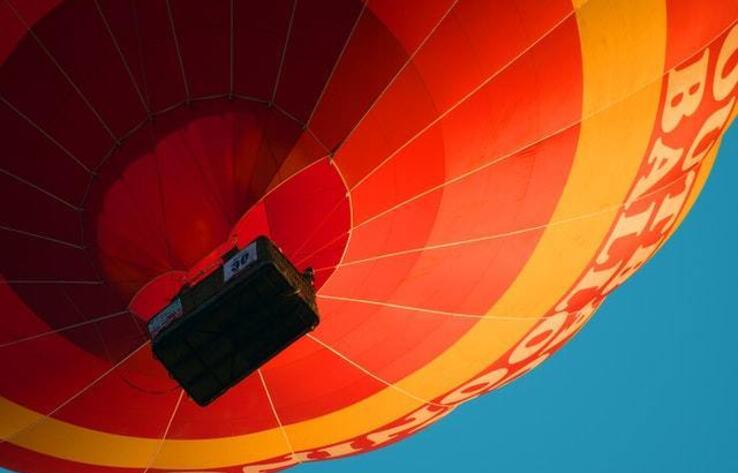 В Алматинской области воздушный шар унес человека в ущелье