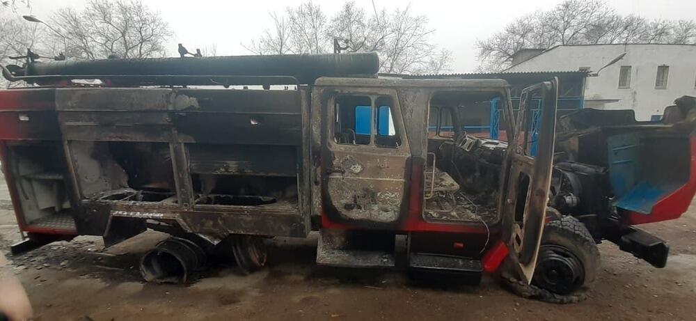 10 сотрудников МЧС пострадали во время беспорядков. Фото: МЧС