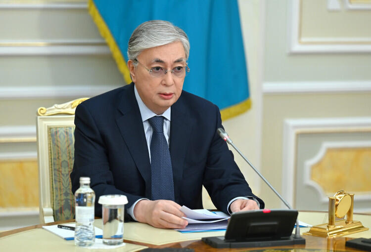 Токаев дал ряд поручений по стабилизации социально-экономической ситуации в стране