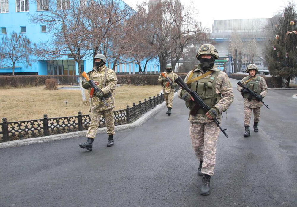 В Алматы сохраняется "красный" уровень террористической опасности