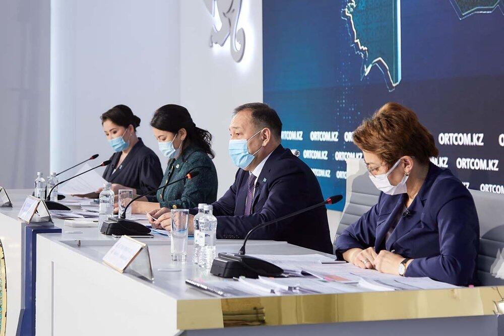 В Казахстане вводят новые ограничения в связи с Омикроном 