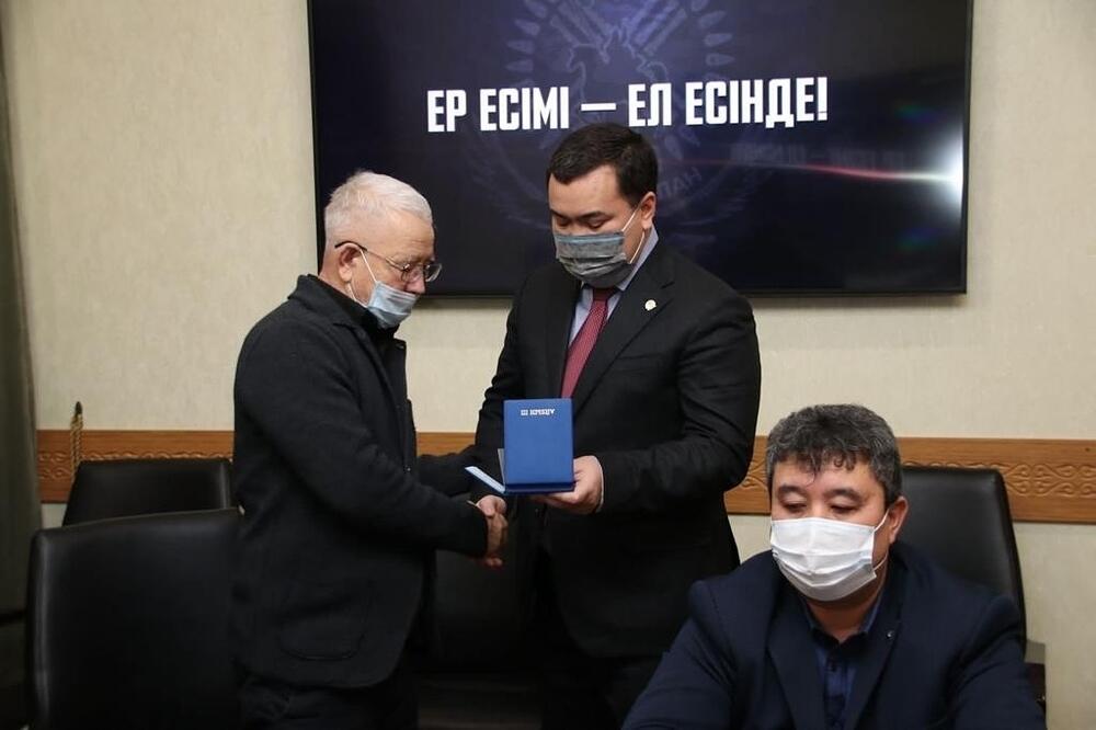 Погибших в дни беспорядков солдат Нацгвардии наградили посмертно. Фото: instagram/national_guard_kaz