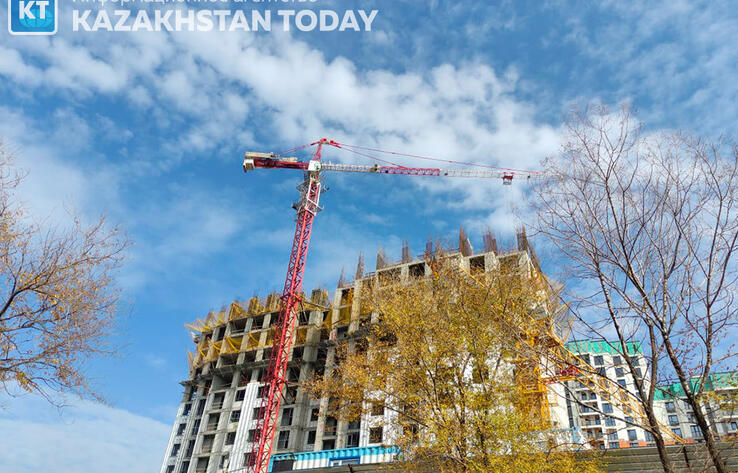 В Алматы ограничат высотность зданий в верхней части города